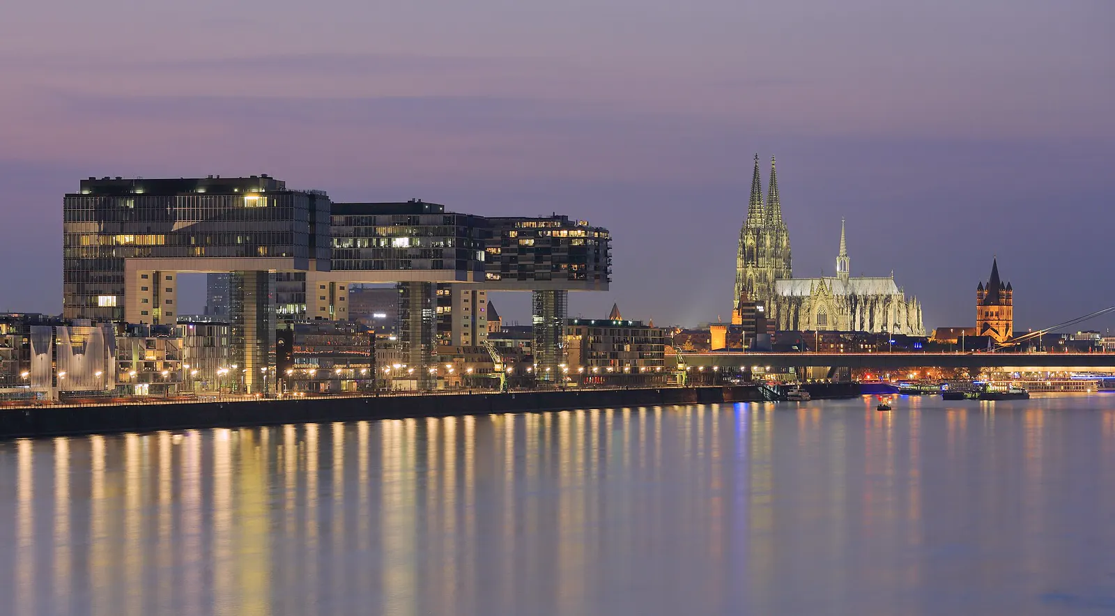 Kranhäuser am Rheinauhafen in Köln